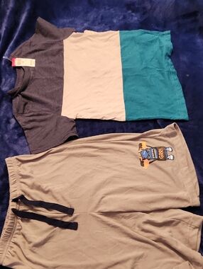 Short sleeve Top, abd Shorts, Size M